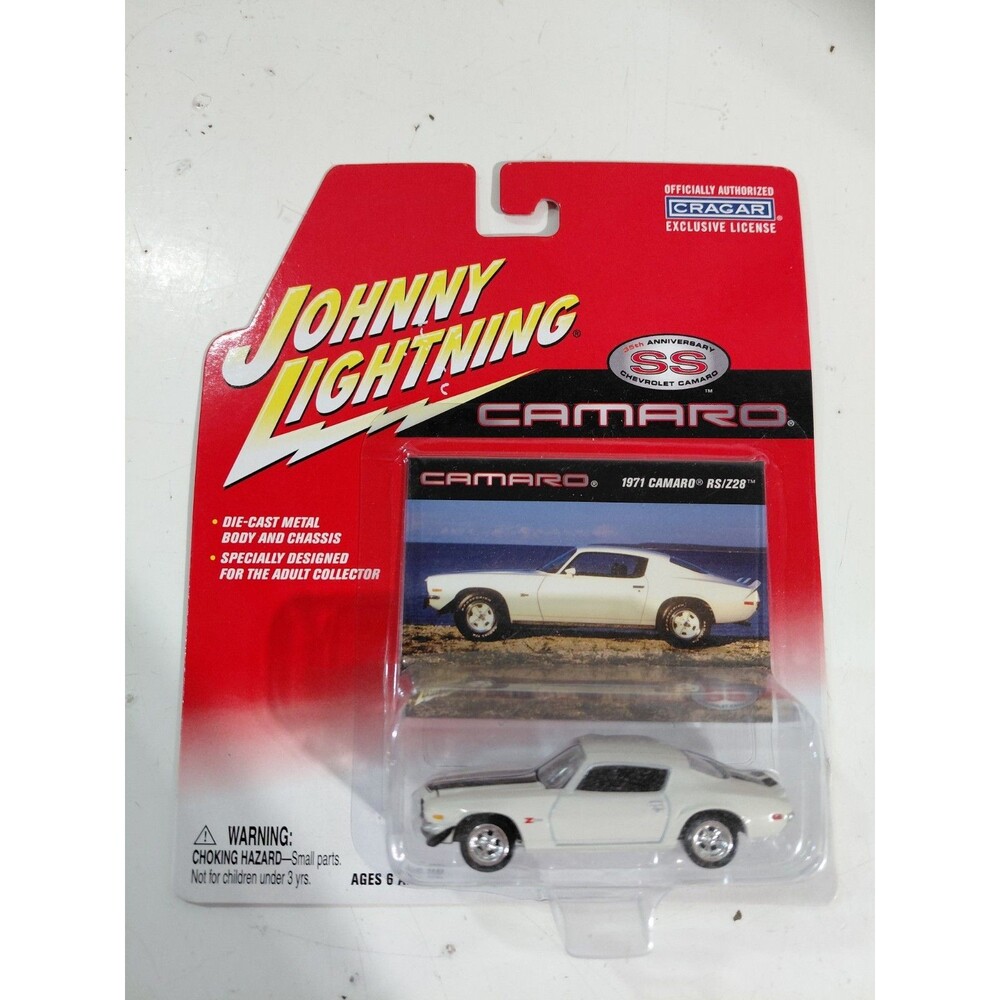 Johnny Lightning SS 35th Anniversary 1:64 Die Cast 1971 Chevrolet Camaro RS/Z28